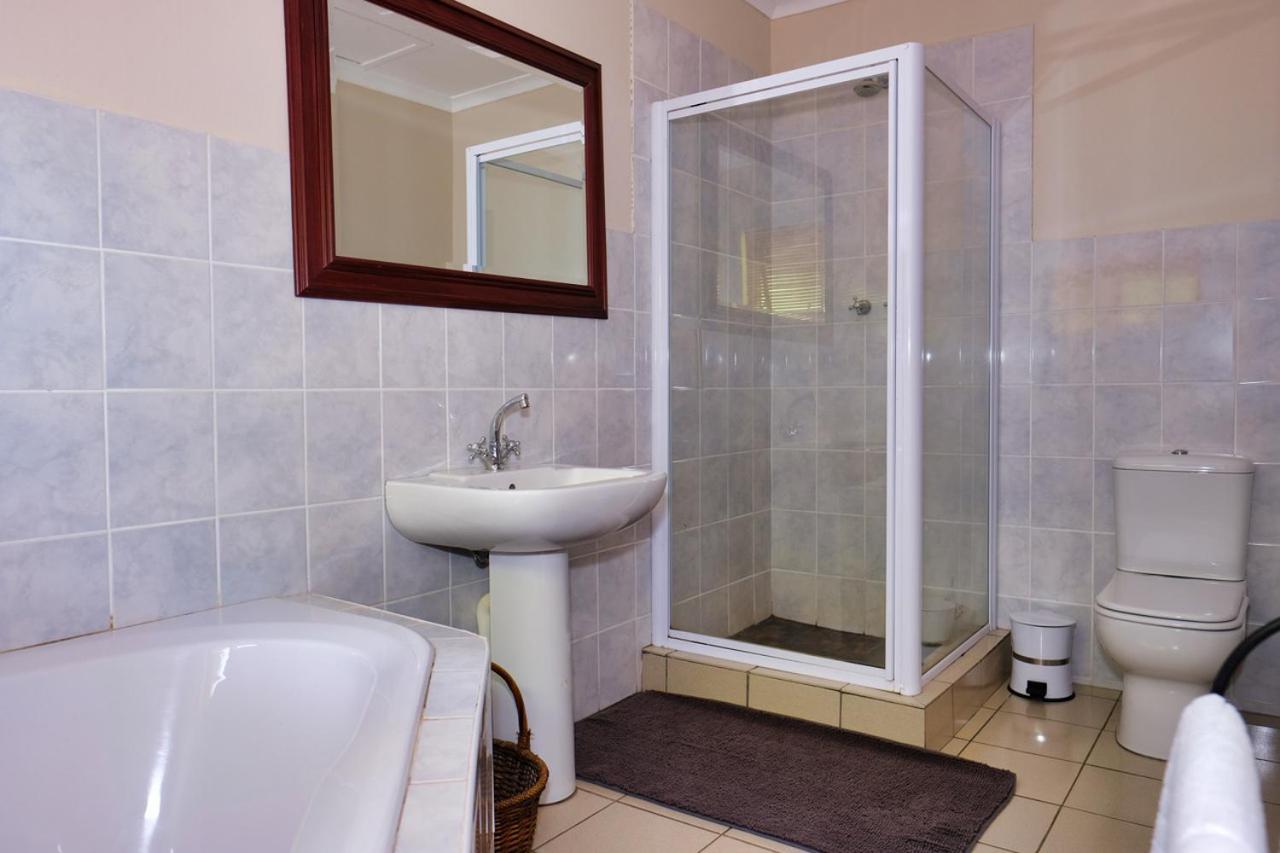 Inqevu Villa Winterton Bagian luar foto